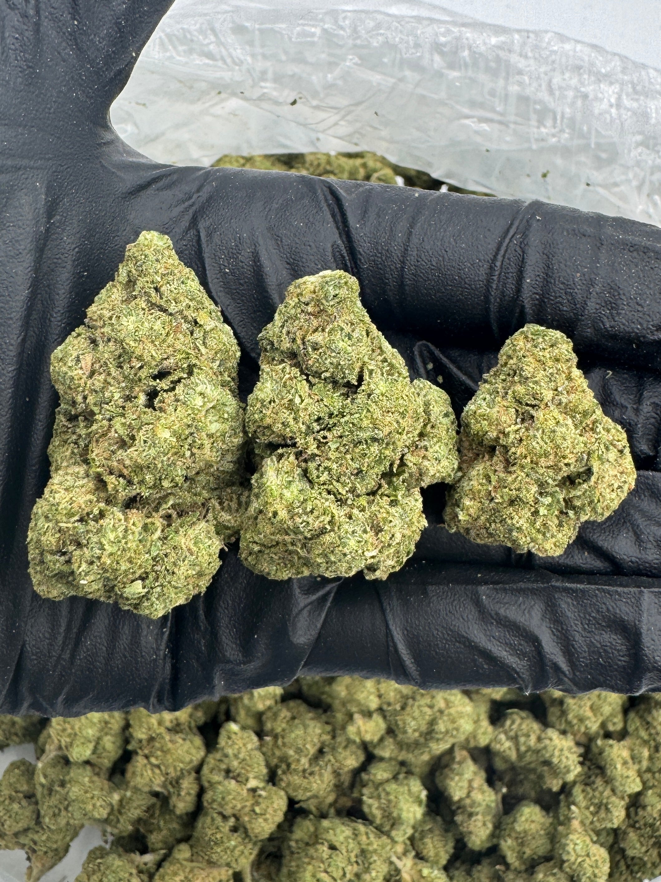 1 OZ (Light Assist) THCa Flower Specials